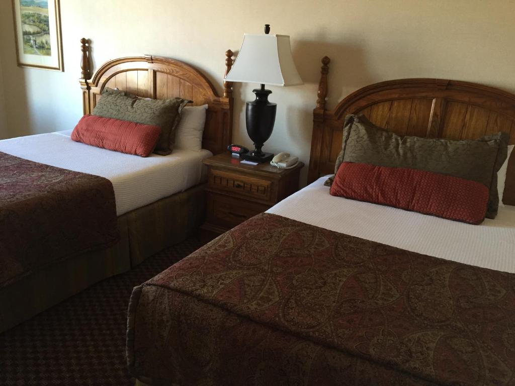 Queen Room with Two Queen Beds