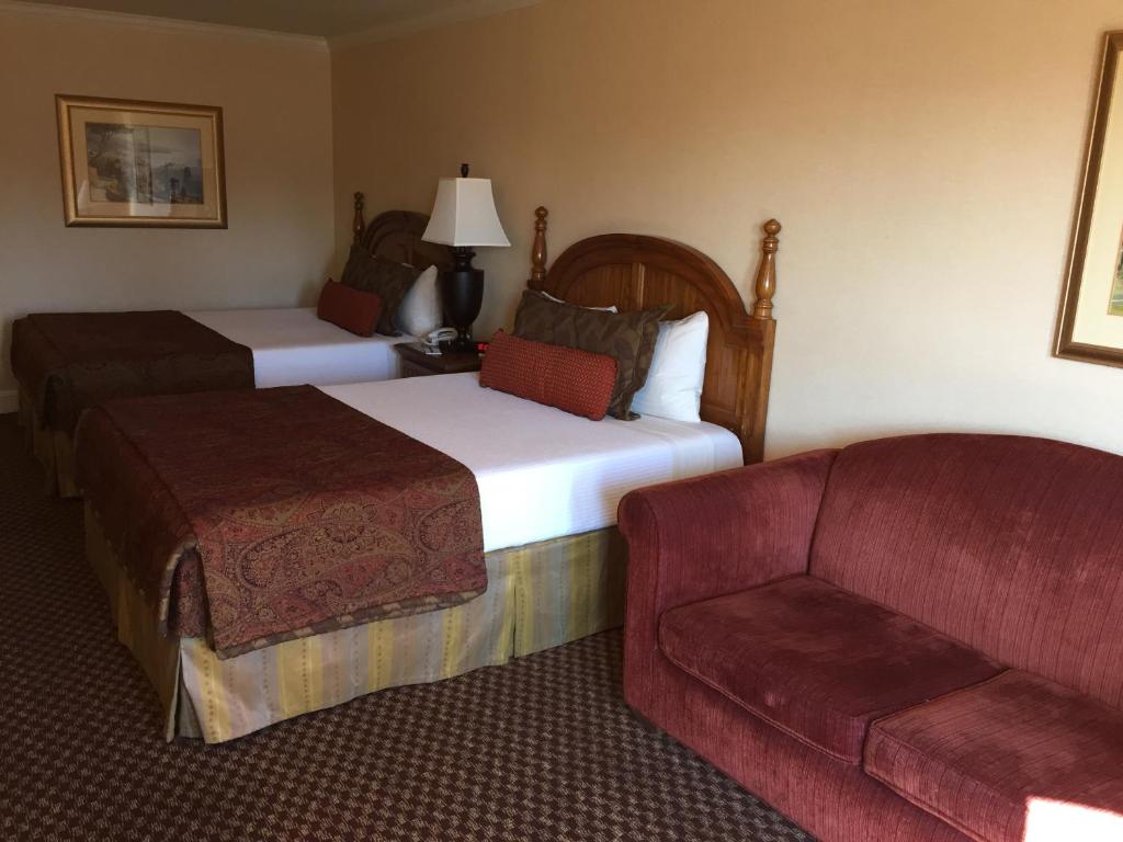 Queen Room with Two Queen Beds