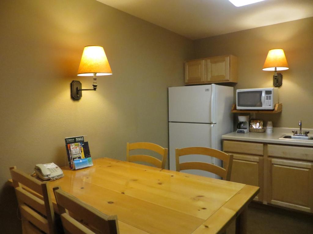 King Suite with Spa Bath