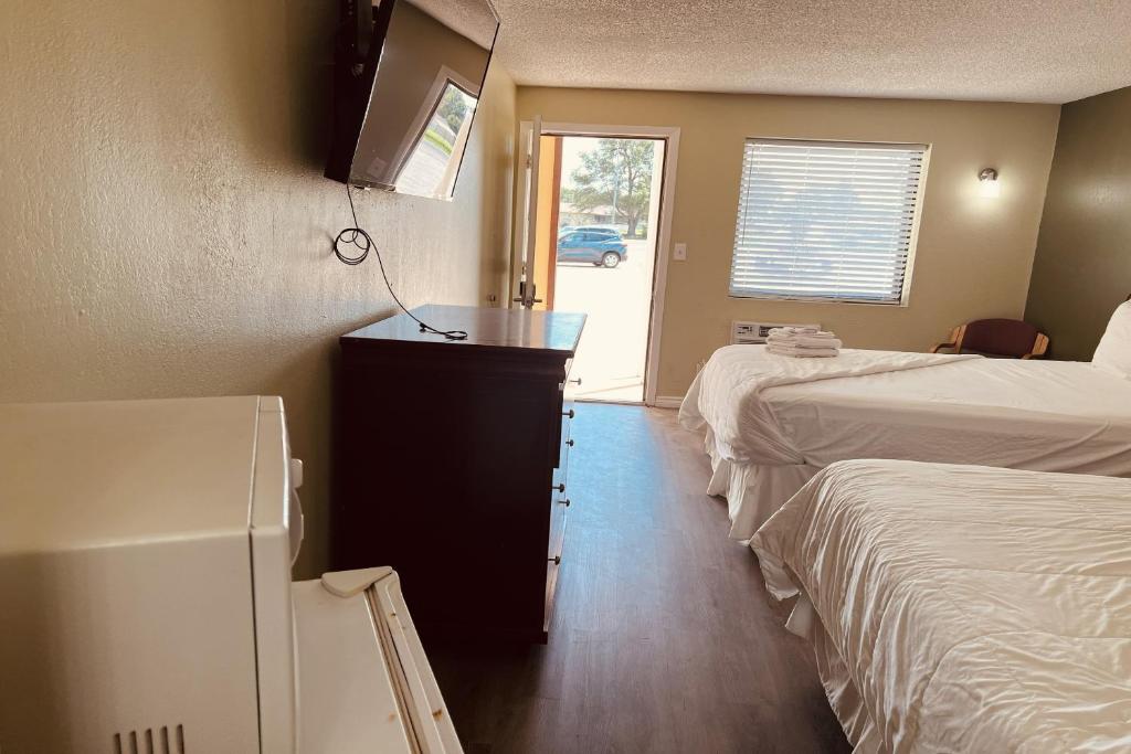 2 Queen Beds Non-Smoking