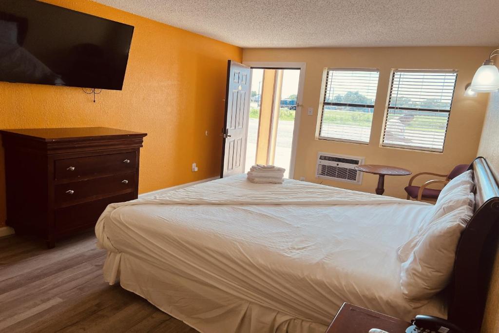 King Bed Non-Smoking