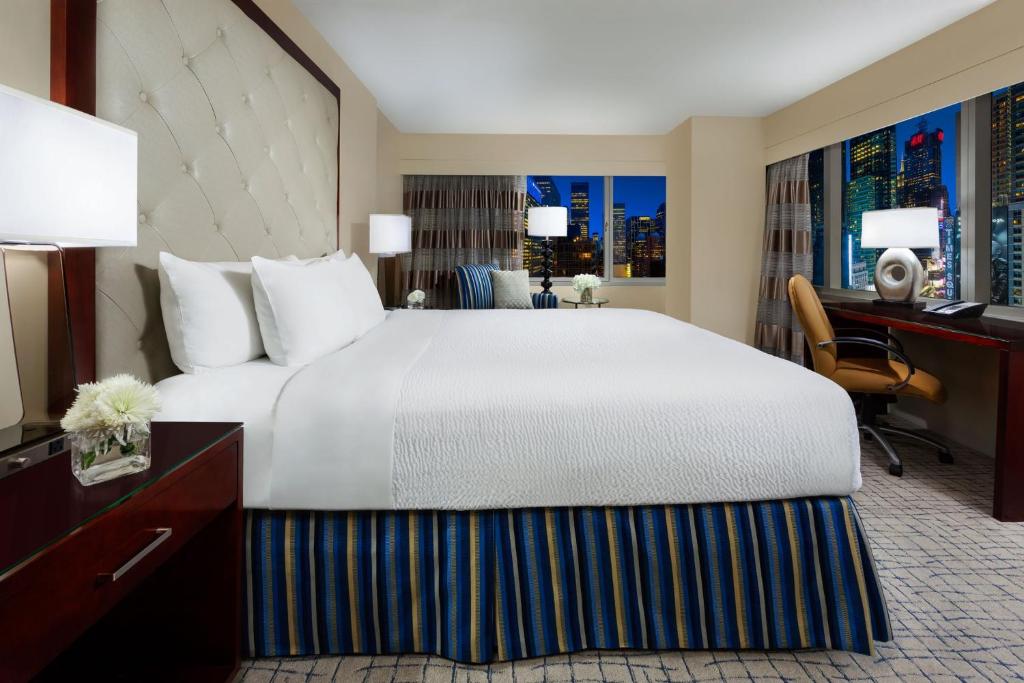 King Room with Square View