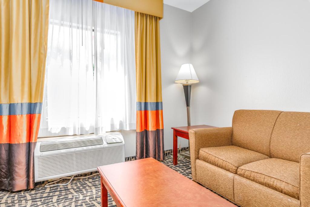 King Studio – Non-Smoking