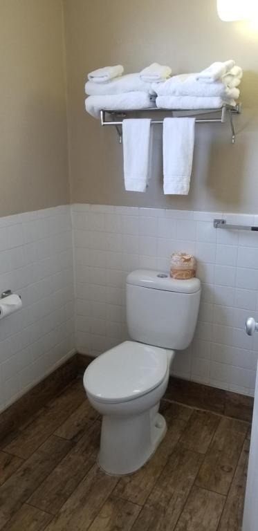 Queen Room with Two Queen Beds – Pet FriendlyNon-Smoking