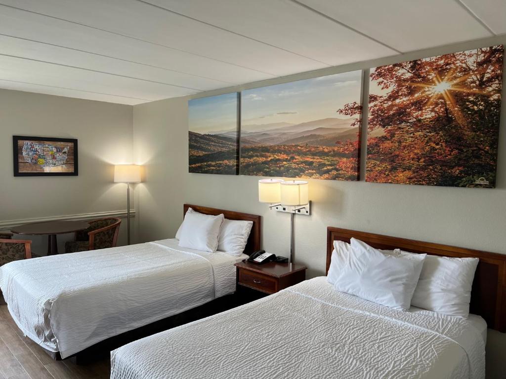 Double Room with Two Double Beds – Non-Smoking