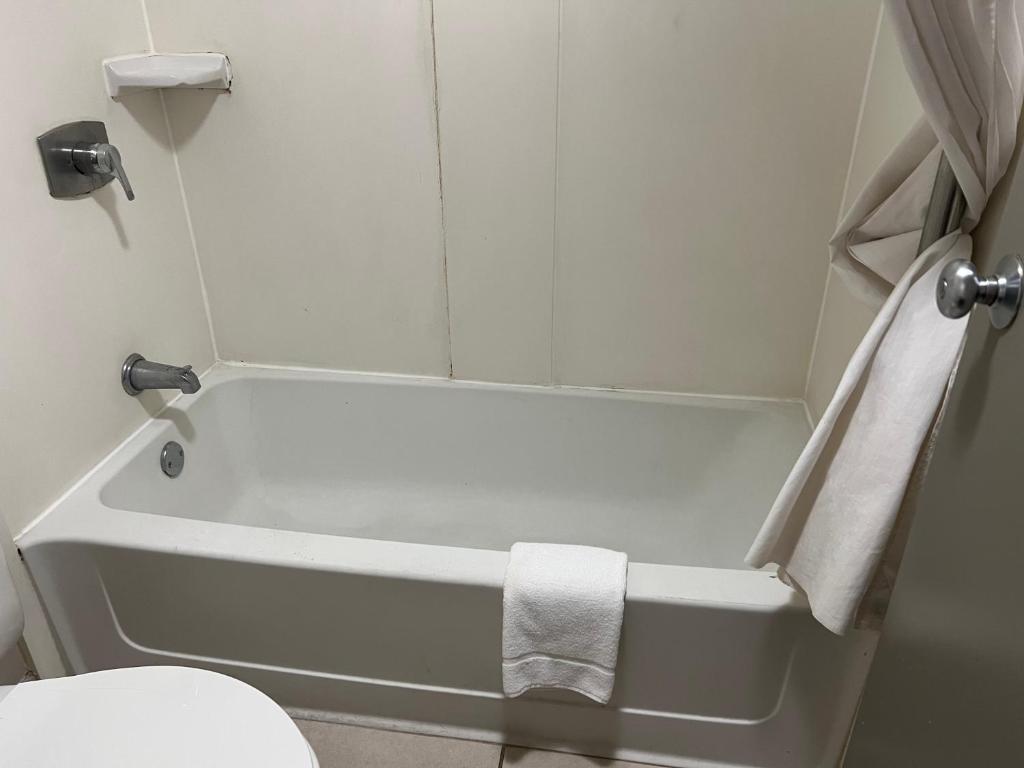 Double Room with Two Double Beds – Non-Smoking