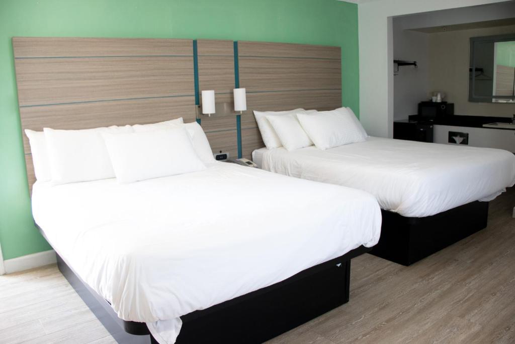 Queen Room with Two Queen Beds