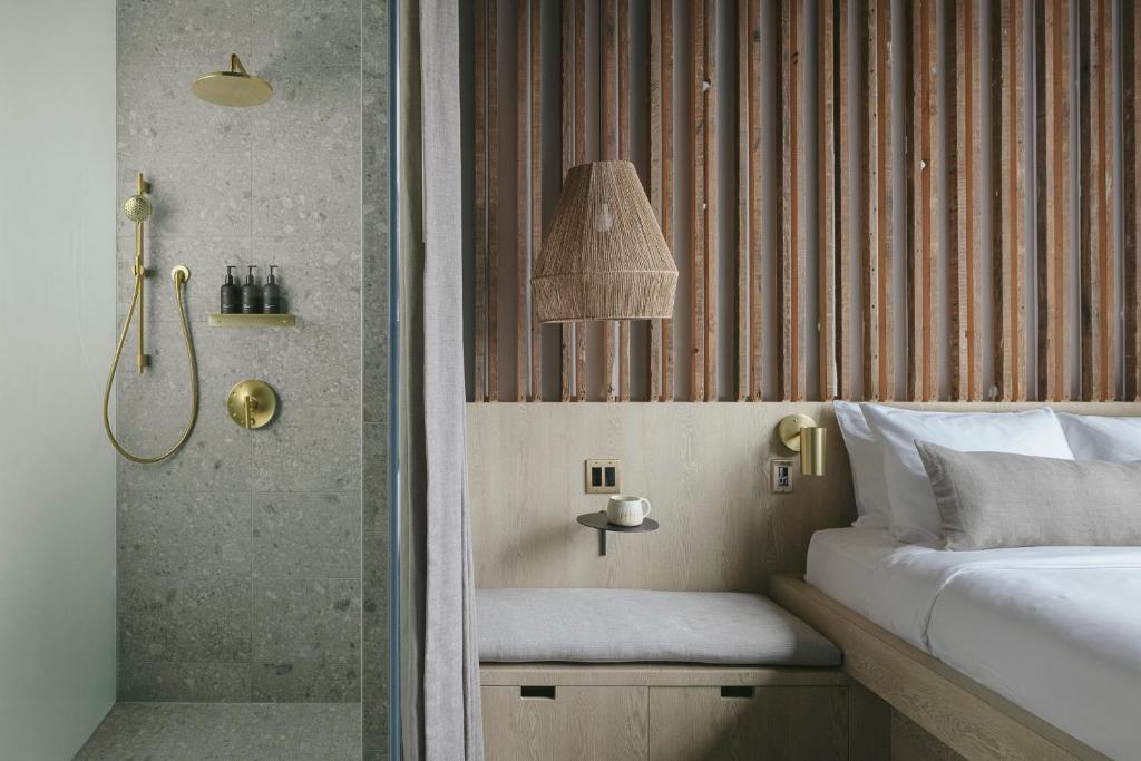 Double or Twin Room with City View