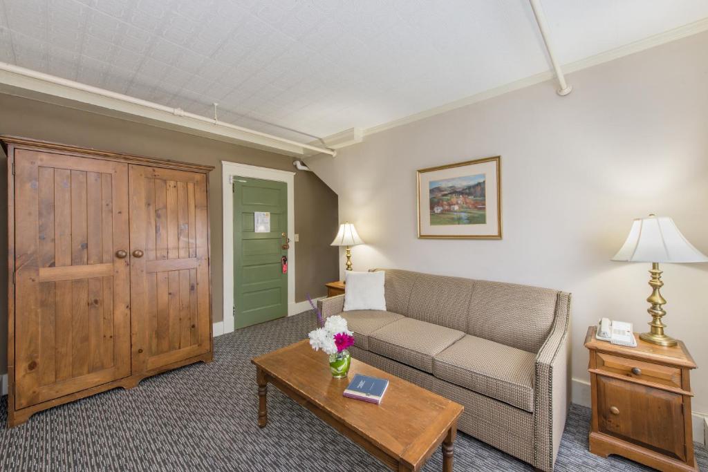 Standard View Suite Two Room