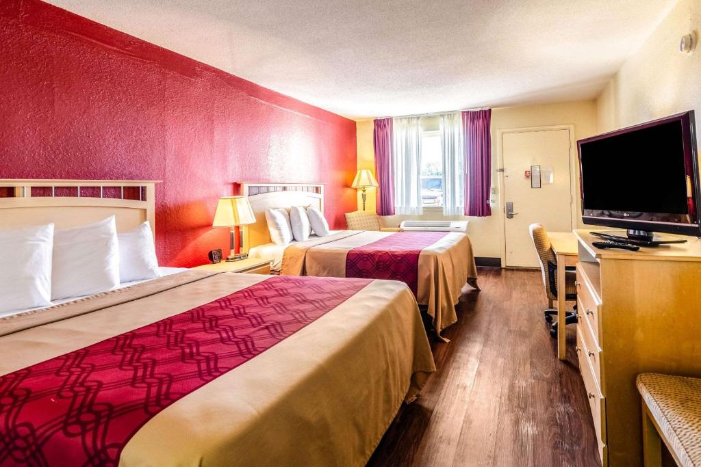 Double Room with Two Double Beds – Non-Smoking