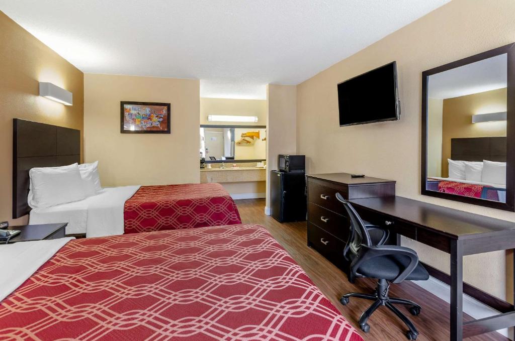 Double Room with Two Double Beds – Smoking