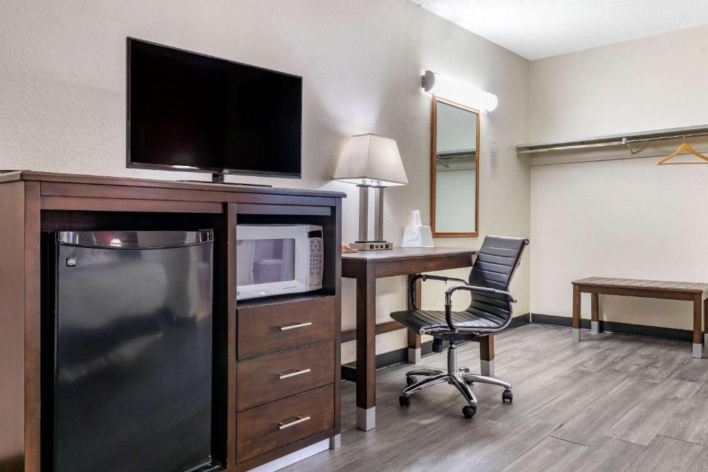 King Room – Non-Smoking