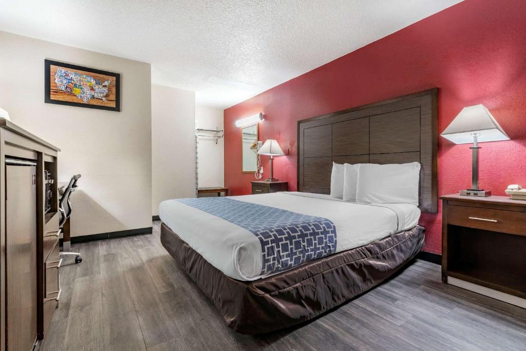 King Room – Non-Smoking