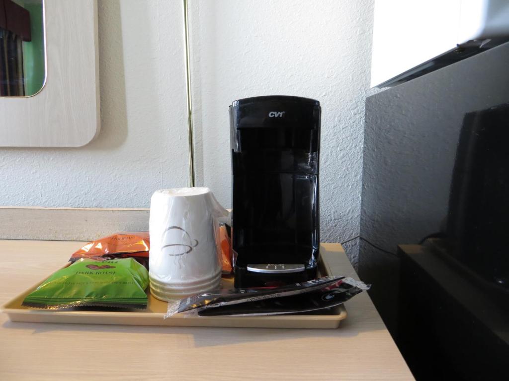 Standard Queen Room with Two Queen Beds – Non-Smoking