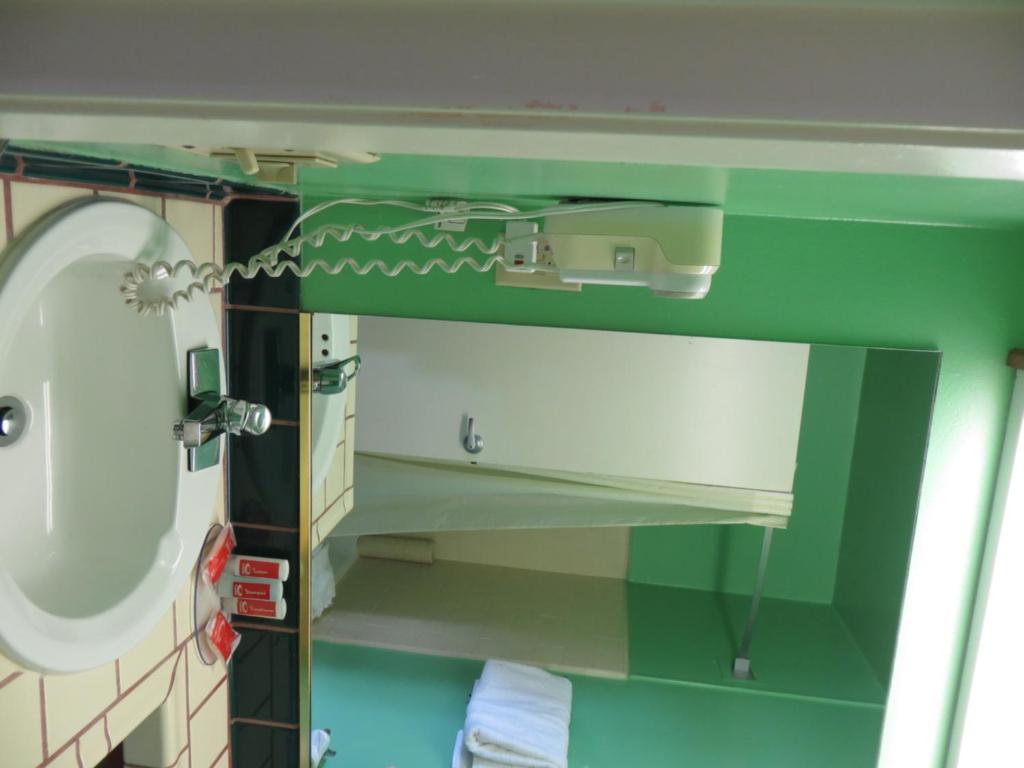 Standard Queen Room with Two Queen Beds – Non-Smoking