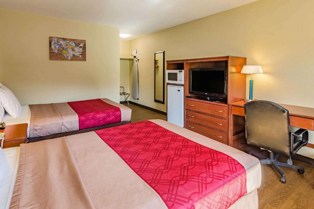 Double Room with Two Double Beds – Non-Smoking