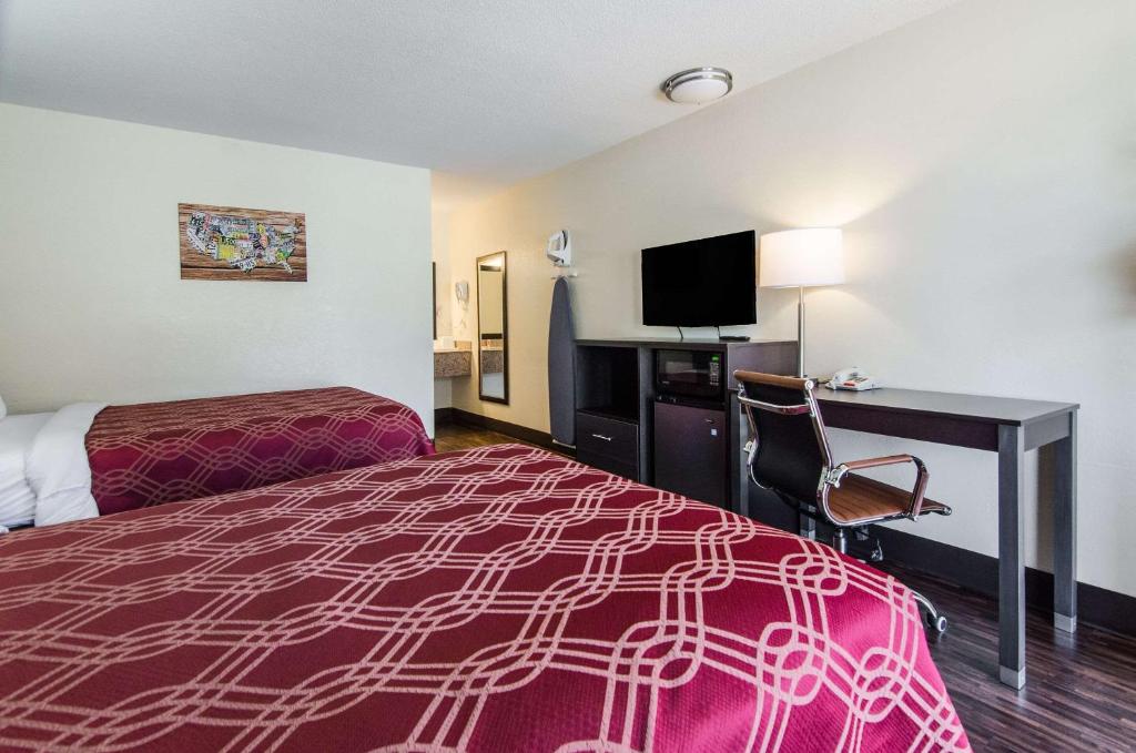 Double Room with Two Double Beds – Smoking