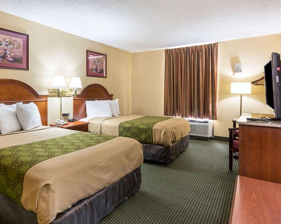 Double Room with Two Double Beds – Non-Smoking