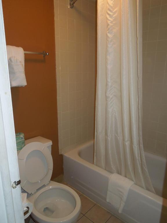 Double Room with Two Double Beds – Smoking