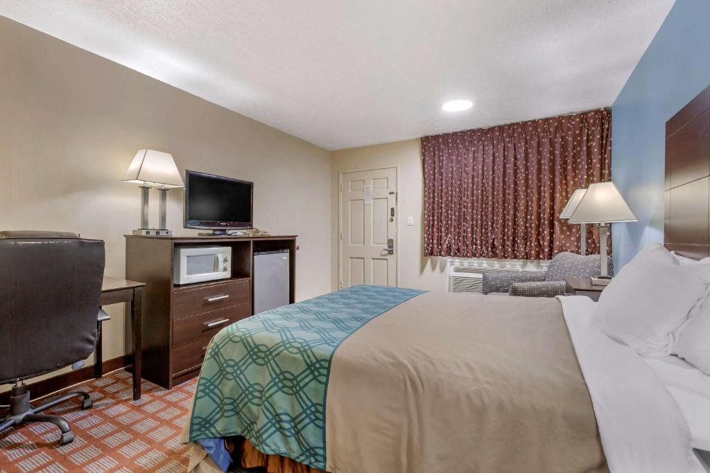 Queen Room – Non-Smoking