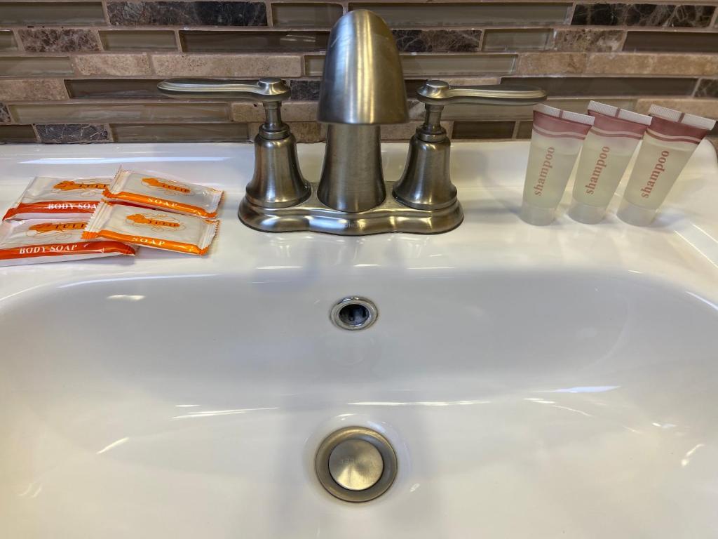 Deluxe Suite with Spa Bath