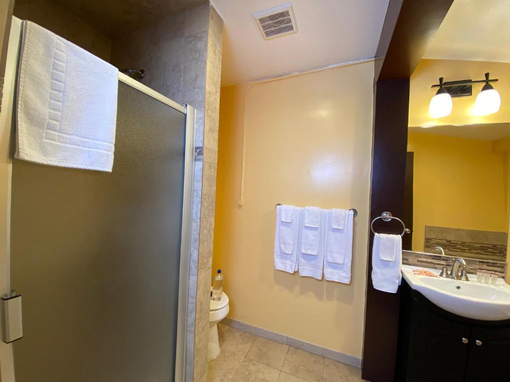 Deluxe Suite with Spa Bath