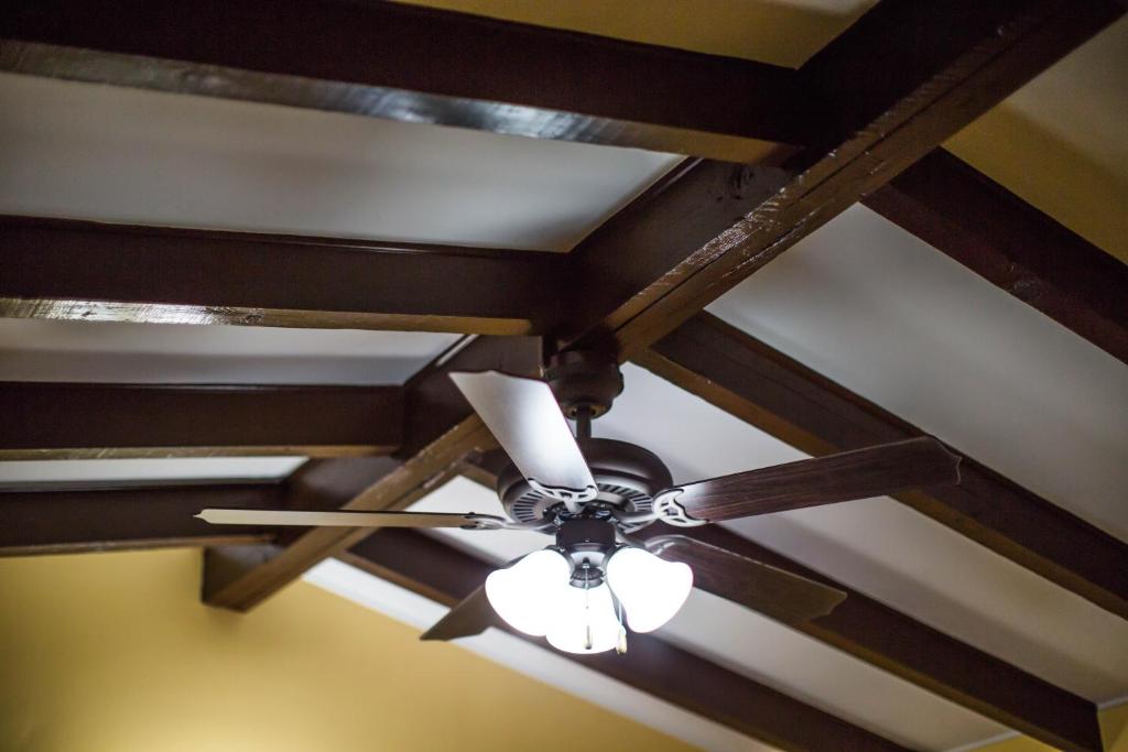 Deluxe Suite with Spa Bath