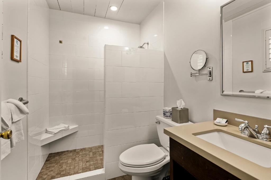 Standard Double Room with Two Double Beds