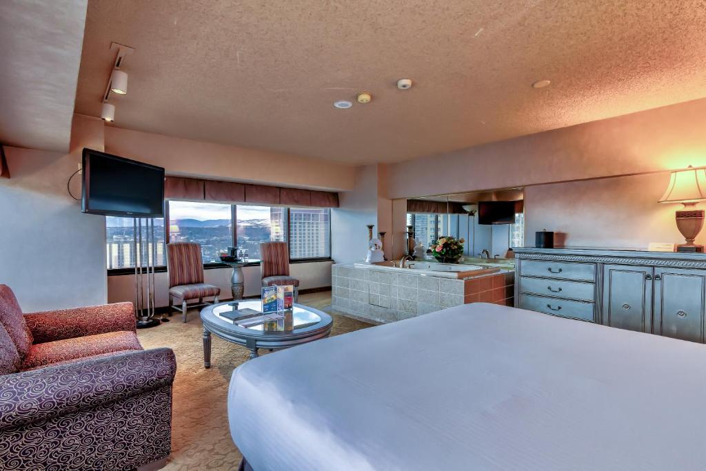 PLAYER SPA SMALL SUITE 1 KING – NON-SMOKING