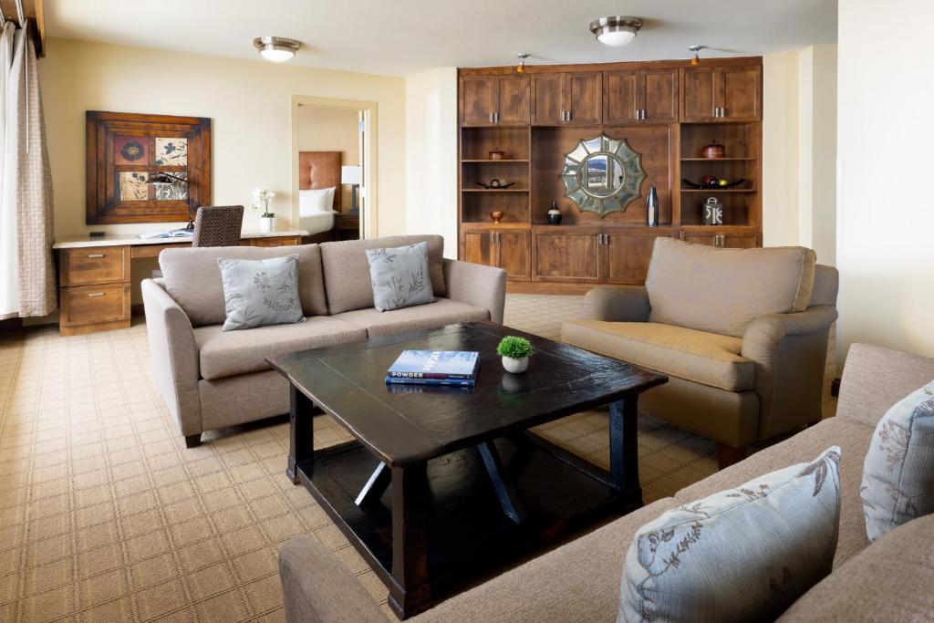 Presidential Two Bedroom Suite