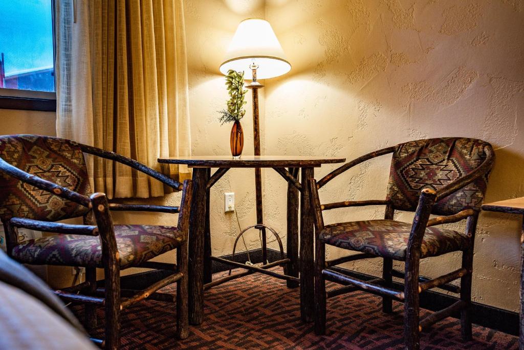 Standard Room with Two Queen Beds