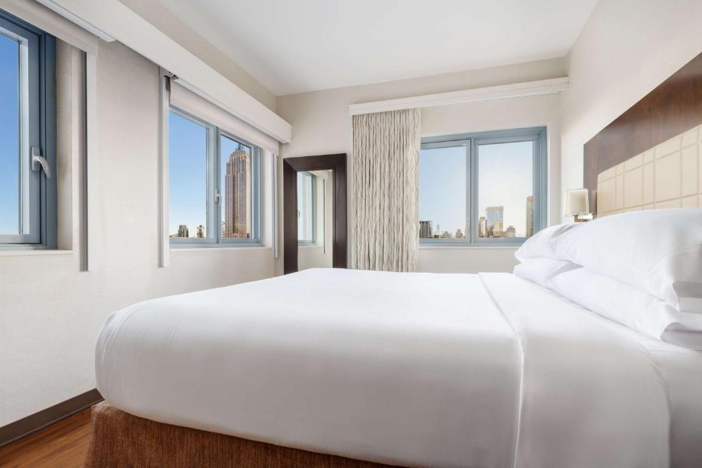 King Room with Empire State Building Skyview