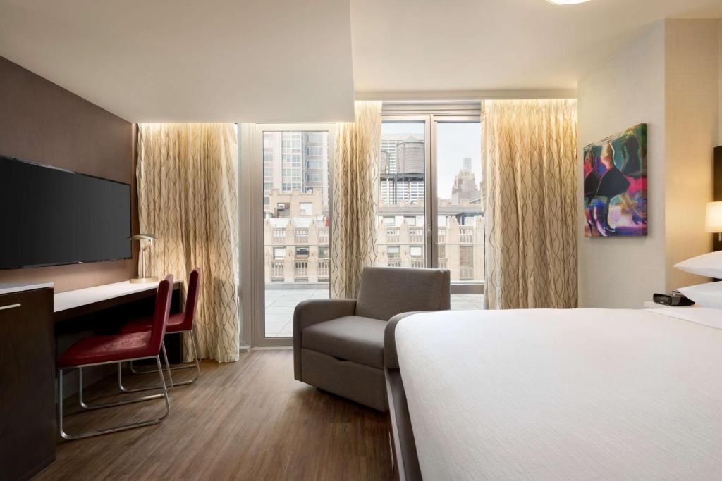 King Room with Empire State Building Skyview