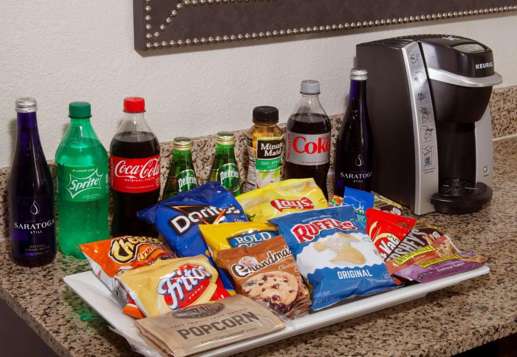 Two-Room Premium Suite with Two Double Beds – Non-Smoking