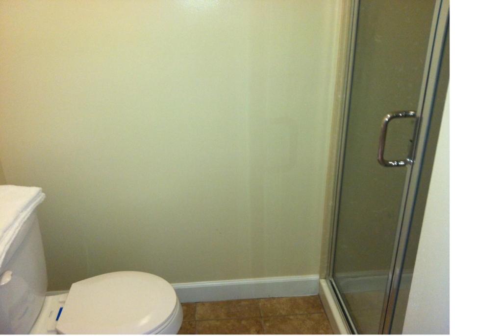 Double Room with Two Double Beds and Private Bathroom