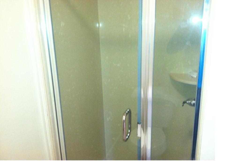 Queen Room with Private Bathroom