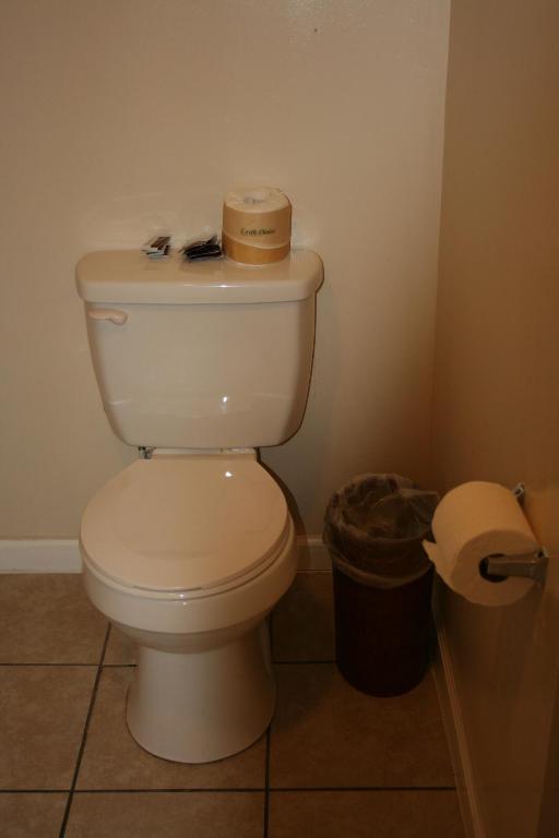 Queen Room with Shared Bathroom