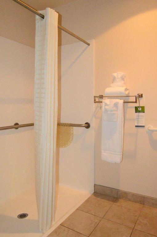 King Room – Disability Access