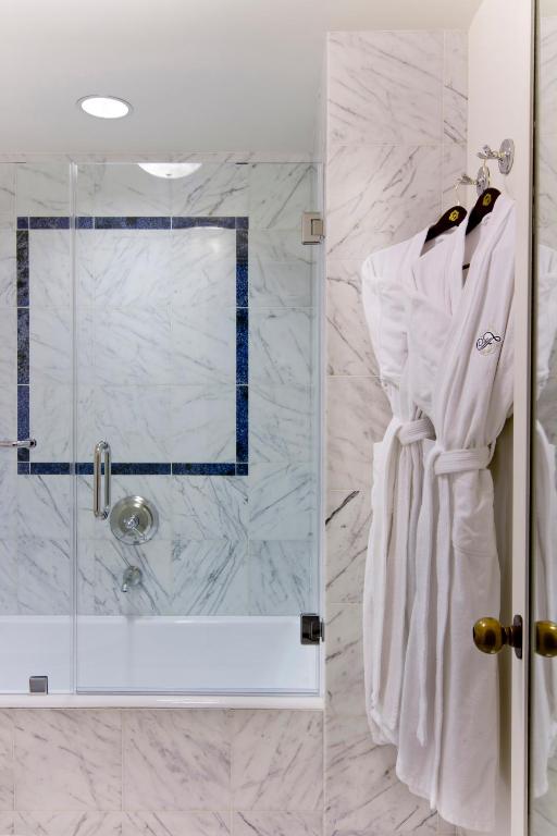 King Suite with Ocean View