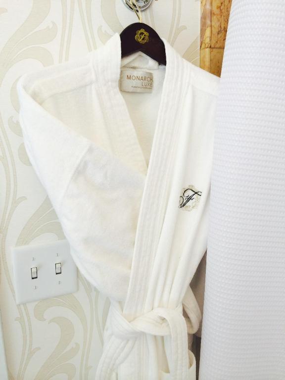 Fairmont King Room with Sofabed