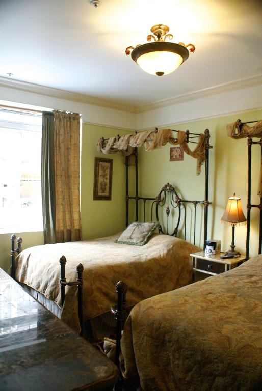 Double Room with Two Double Beds