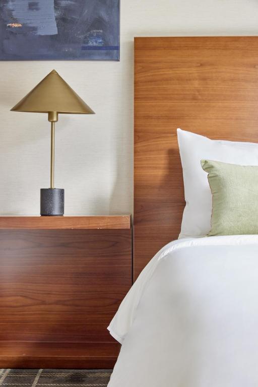 Twin Room – Disability Access