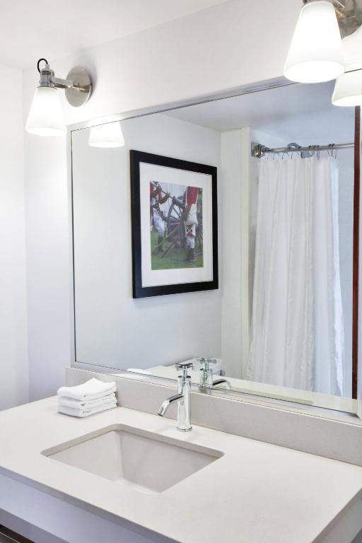 King Room with Sofa Bed