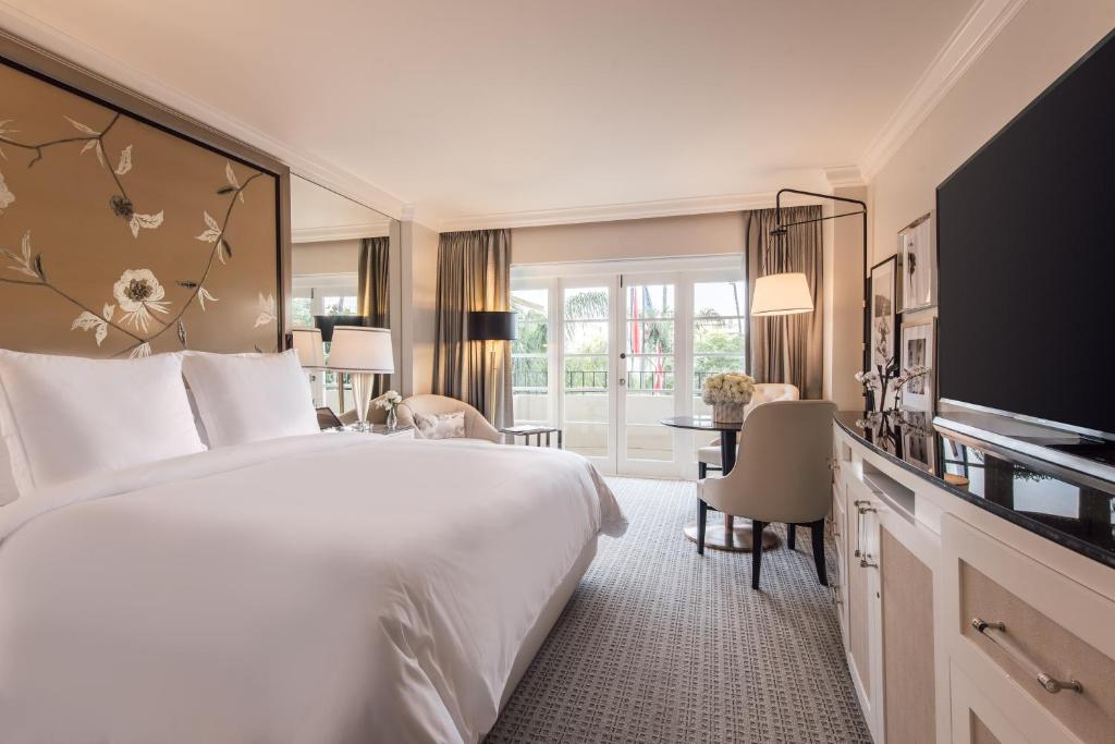 Superior King Room with Balcony