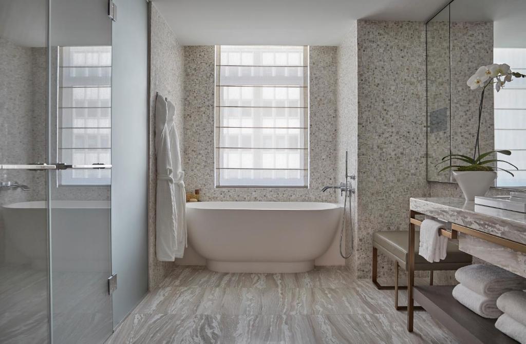 Manhattan Room with king bed