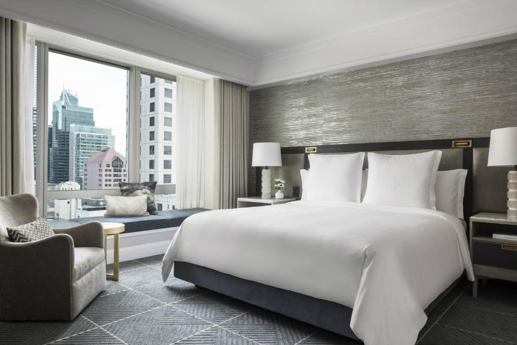 Superior One-Bedroom Suite