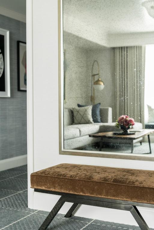 Superior One-Bedroom Suite – Hearing Accessible