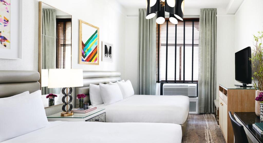 Deluxe Queen Room with Two Queen Beds