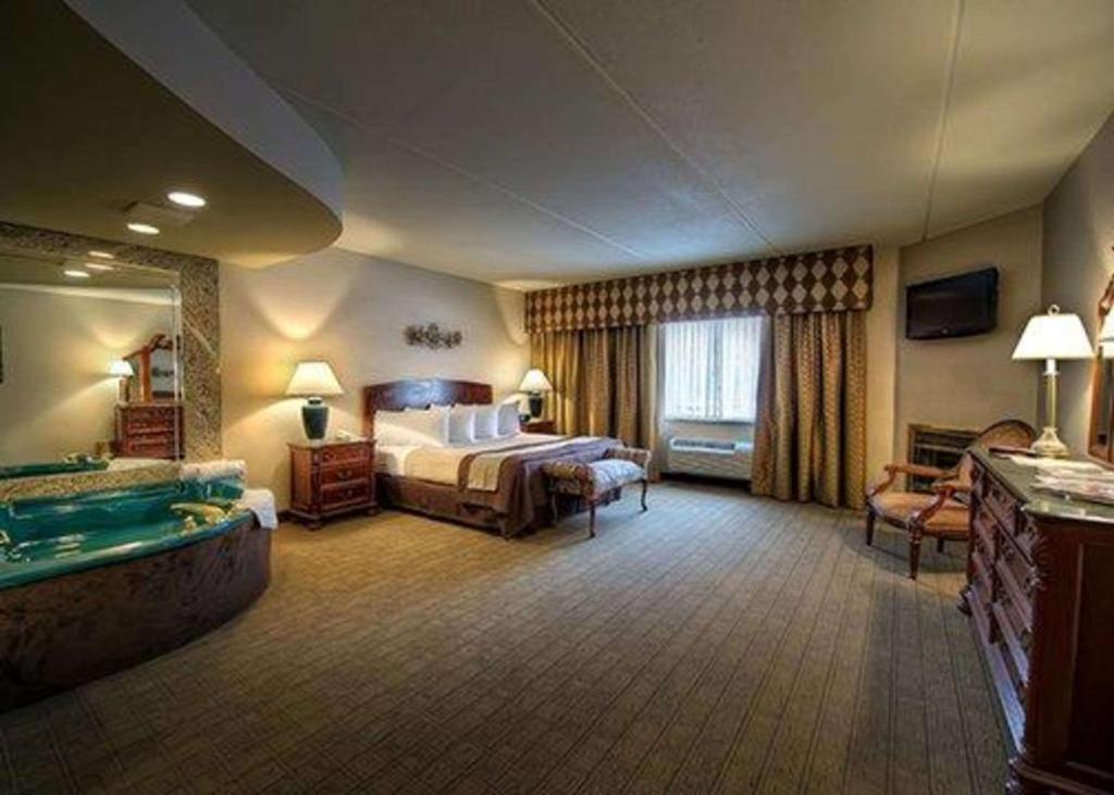 King Suite with Spa Bath – Non-Smoking