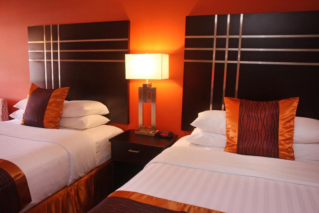 Queen Room with Two Queen Beds – Non-Smoking